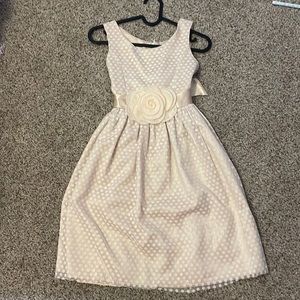 Girls dress